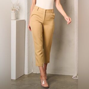 SASSY TAPER HIGH RISE CROP PANTS
( Honey Latte )